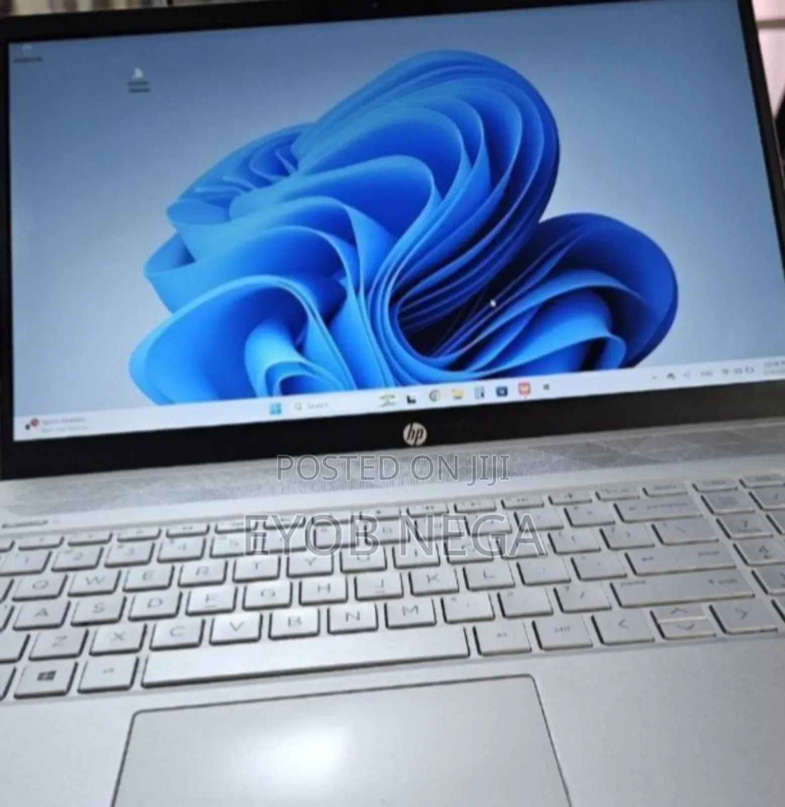 New Laptop HP Pavilion 15 8GB AMD Ryzen 3 SSD 256GB