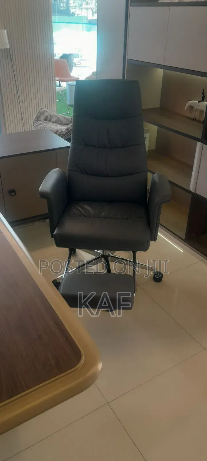 Managerial Chair