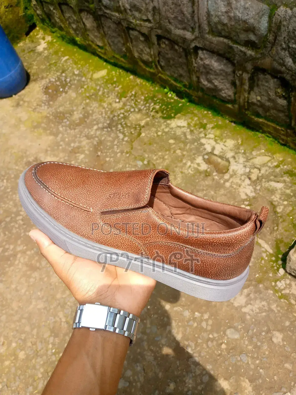 Stylish Brown Leather Slip-on Shoes – Brand New!