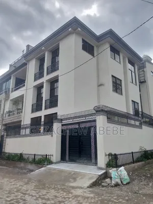 ለሸያጭ የቀርበ G+2