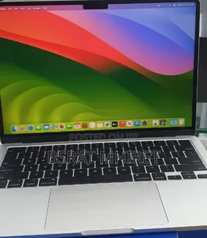 Photo - New Laptop Apple MacBook Air 2024 M3 13-Inch 16GB Apple M3 SSD 512GB