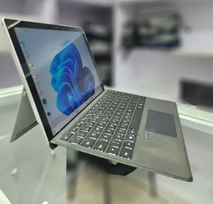 Photo - New Laptop Microsoft Surface Pro 6 8GB Intel Core I7 SSD 256GB