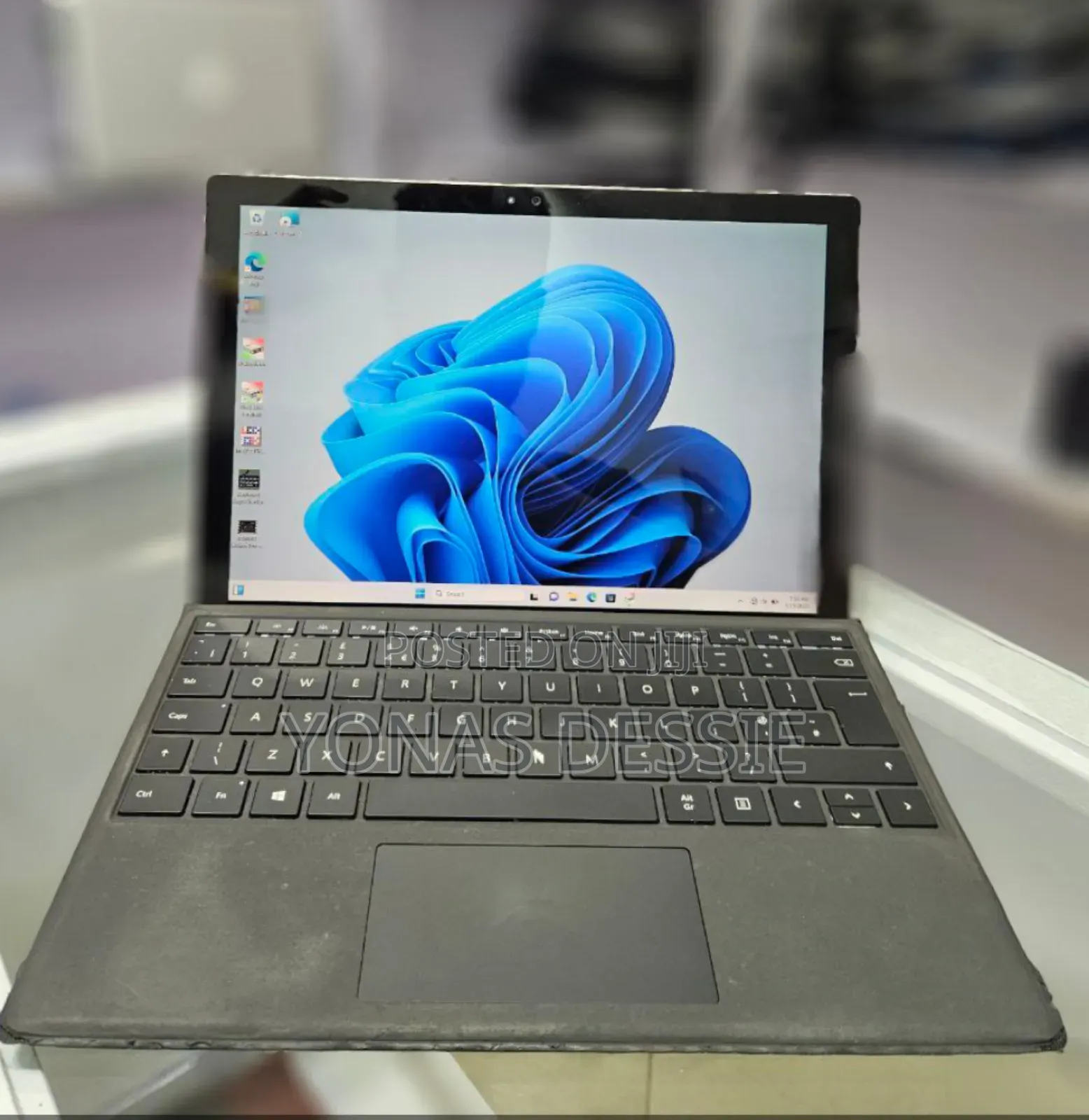 New Laptop Microsoft Surface Pro 6 8GB Intel Core I7 SSD 256GB