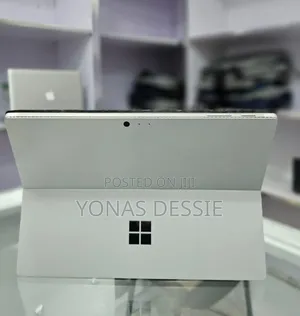 New Laptop Microsoft Surface Pro 6 8GB Intel Core I7 SSD 256GB