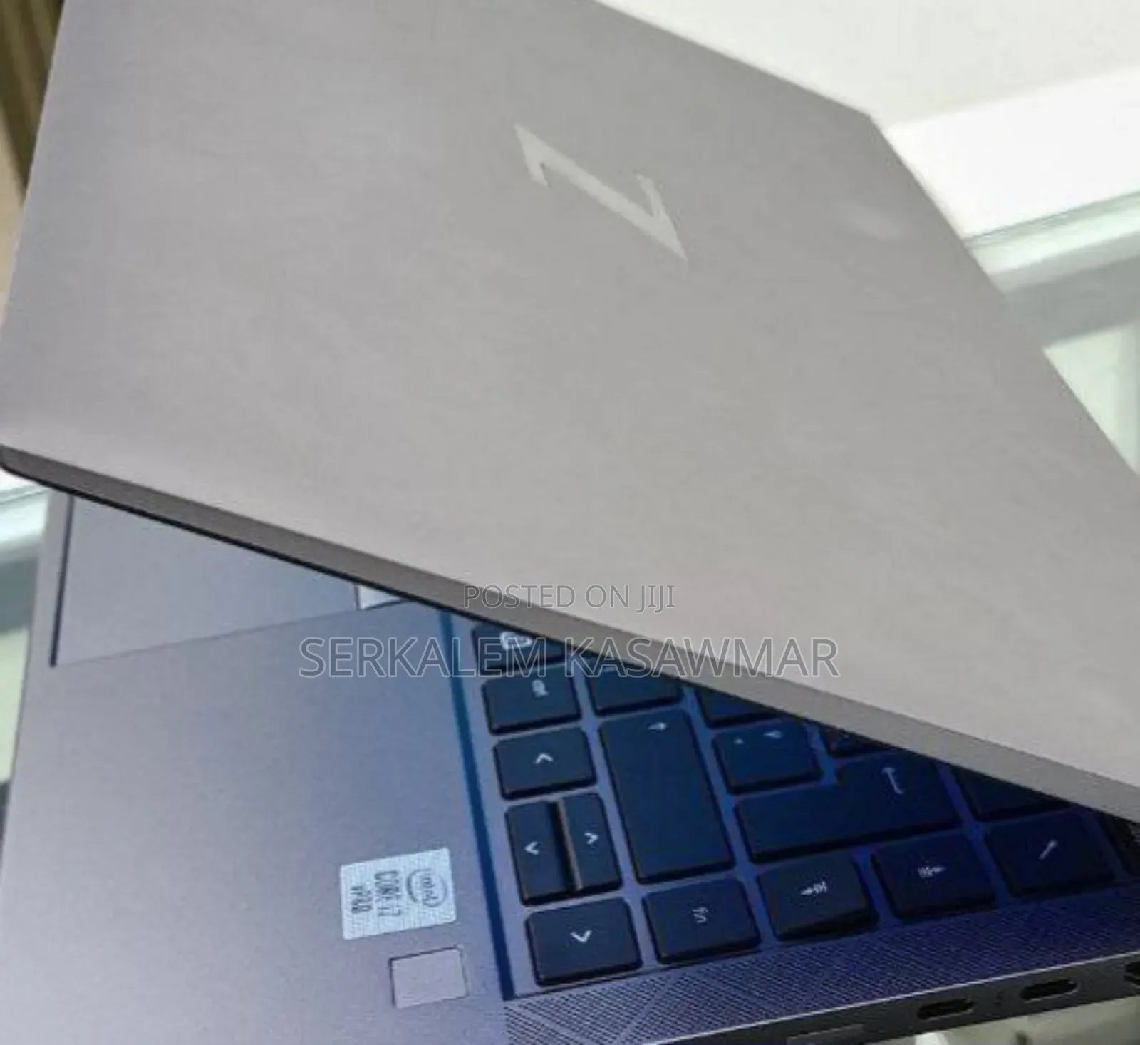 New Laptop HP ZBook Firefly 14 G7 16GB Intel Core I7 SSD 512GB