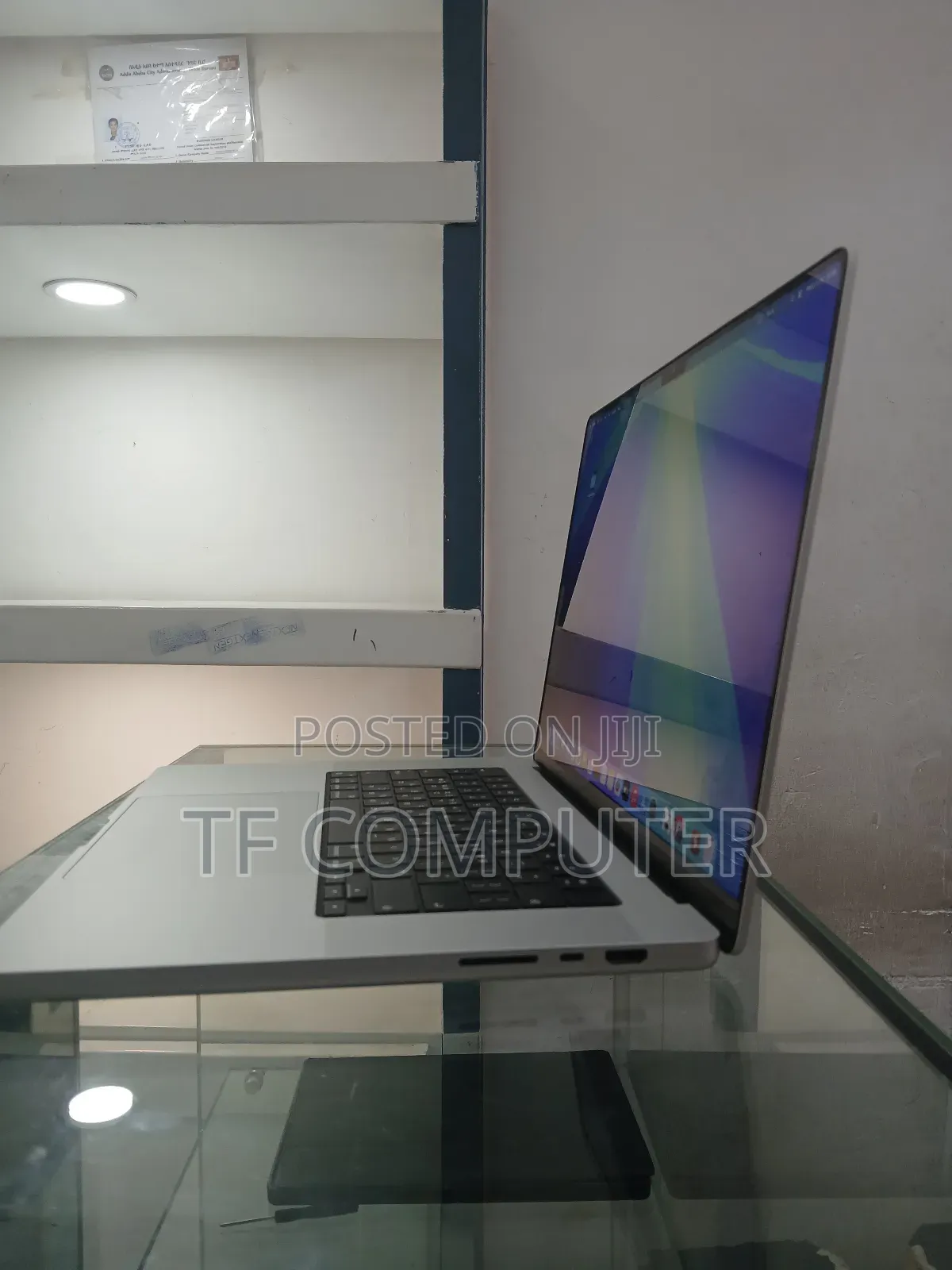 New Laptop Apple MacBook Pro 2021 M1 16GB Apple M1 Pro SSD 1T