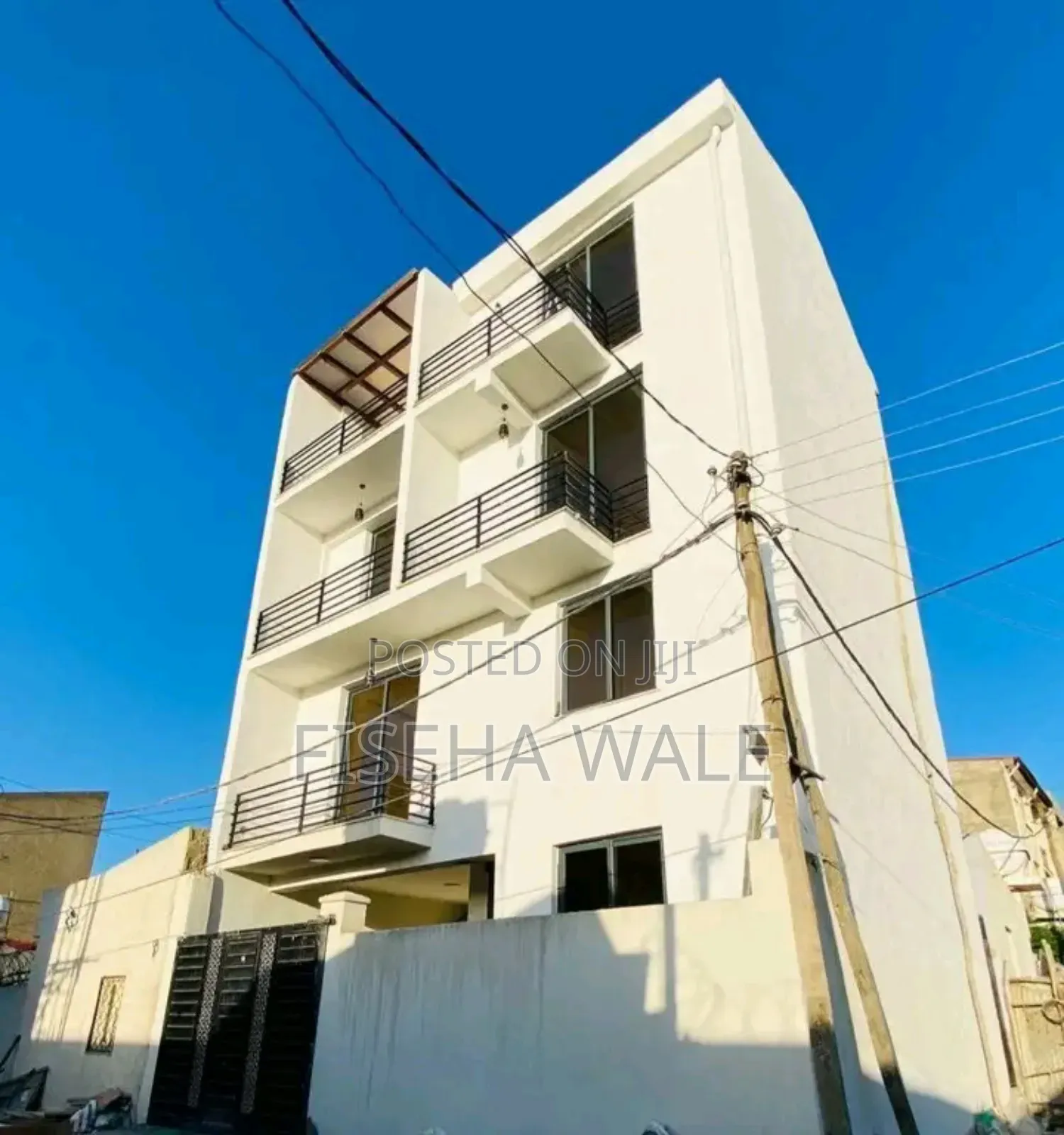 6bdrm Townhouse/Terrace in አያት, Yeka for sale