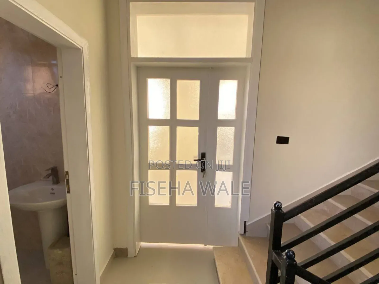 6bdrm Townhouse/Terrace in አያት, Yeka for sale