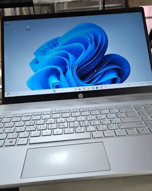 Photo - New Laptop HP Pavilion 15 8GB AMD Ryzen 3 SSD 512GB