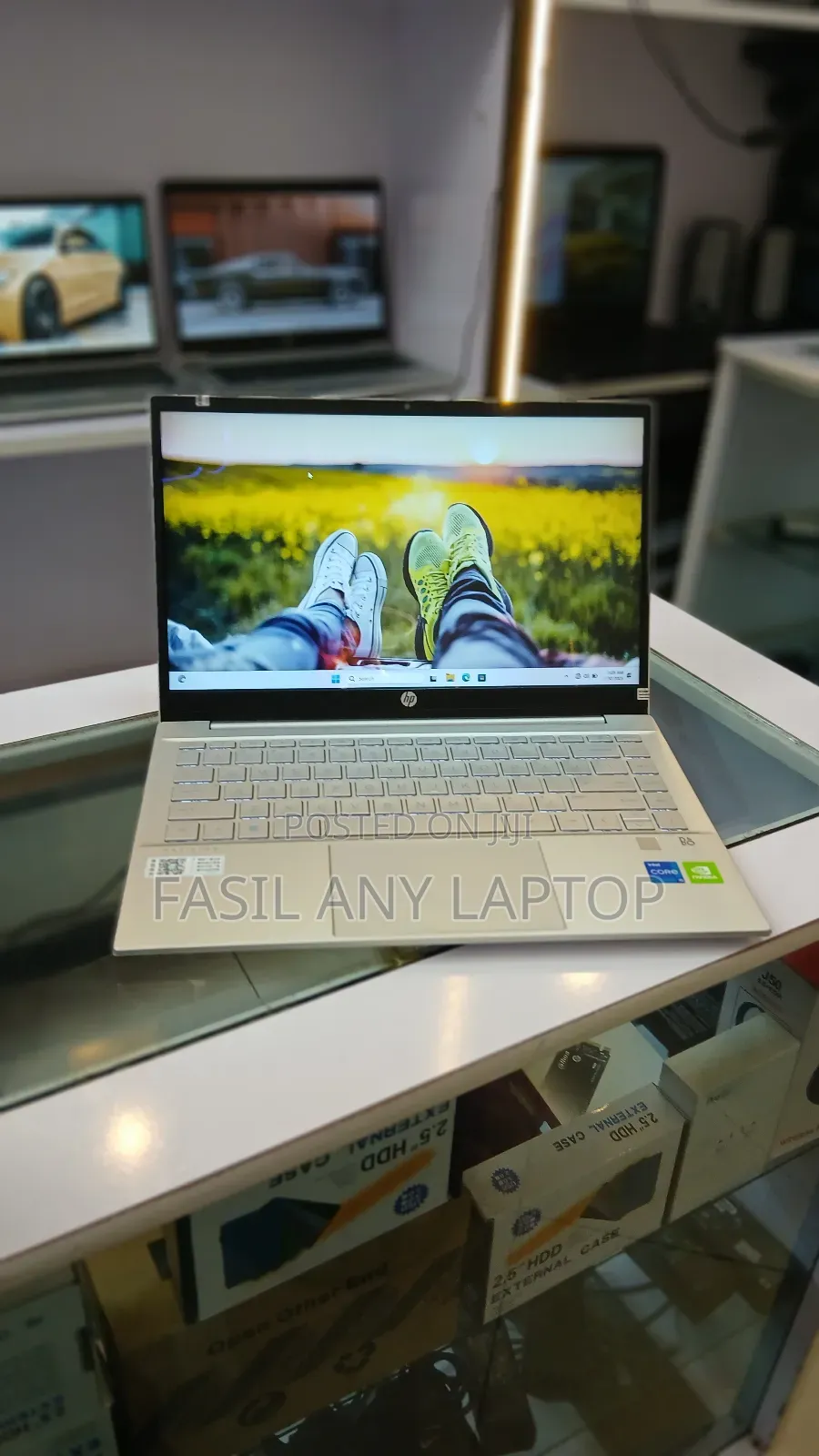 New Laptop HP Pavilion 14 2GB Intel Core I5 SSD 1T