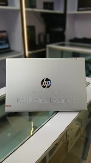 New Laptop HP Pavilion 14 2GB Intel Core I5 SSD 1T