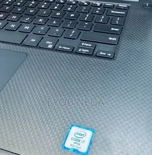 New Laptop Dell Precision 15 3520 16GB Intel Core i7 SSD 512GB