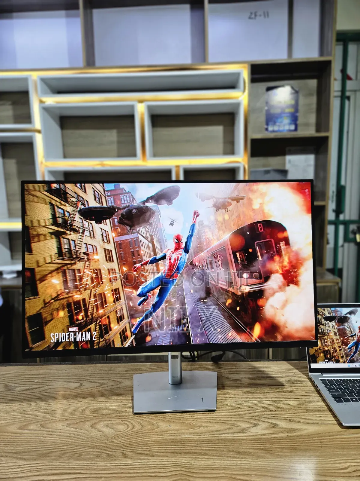 Dell 32 Inch Monitor