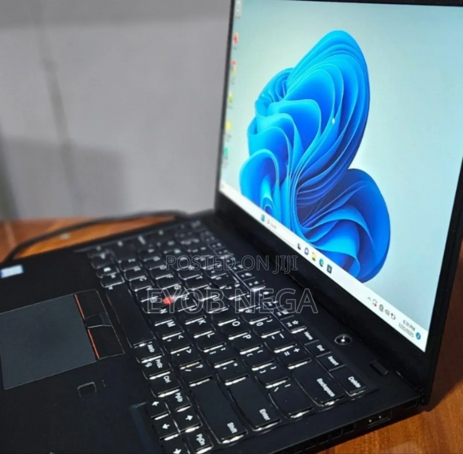 New Laptop Lenovo ThinkPad X1 Carbon 8GB Intel Core i5 SSD 512GB