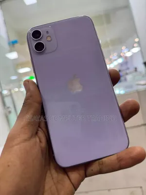 New Apple iPhone 11 128 GB Silver