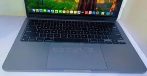 Photo - New Laptop Apple MacBook Air 2022 M2 16GB Apple M2 SSD 256GB