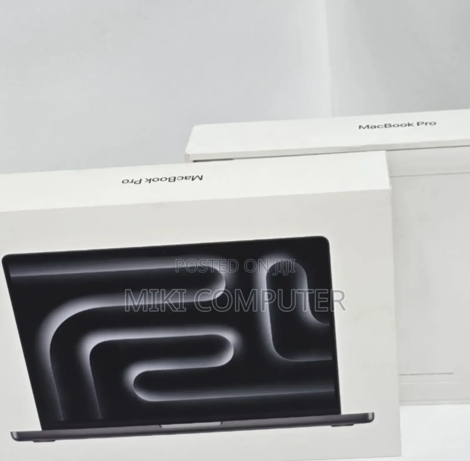 New Laptop Apple MacBook Pro 2023 M3 Max 14-Inch 18GB Intel SSD 1T