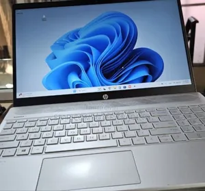 New Laptop HP Pavilion 15 8GB AMD Ryzen 3 SSD 256GB