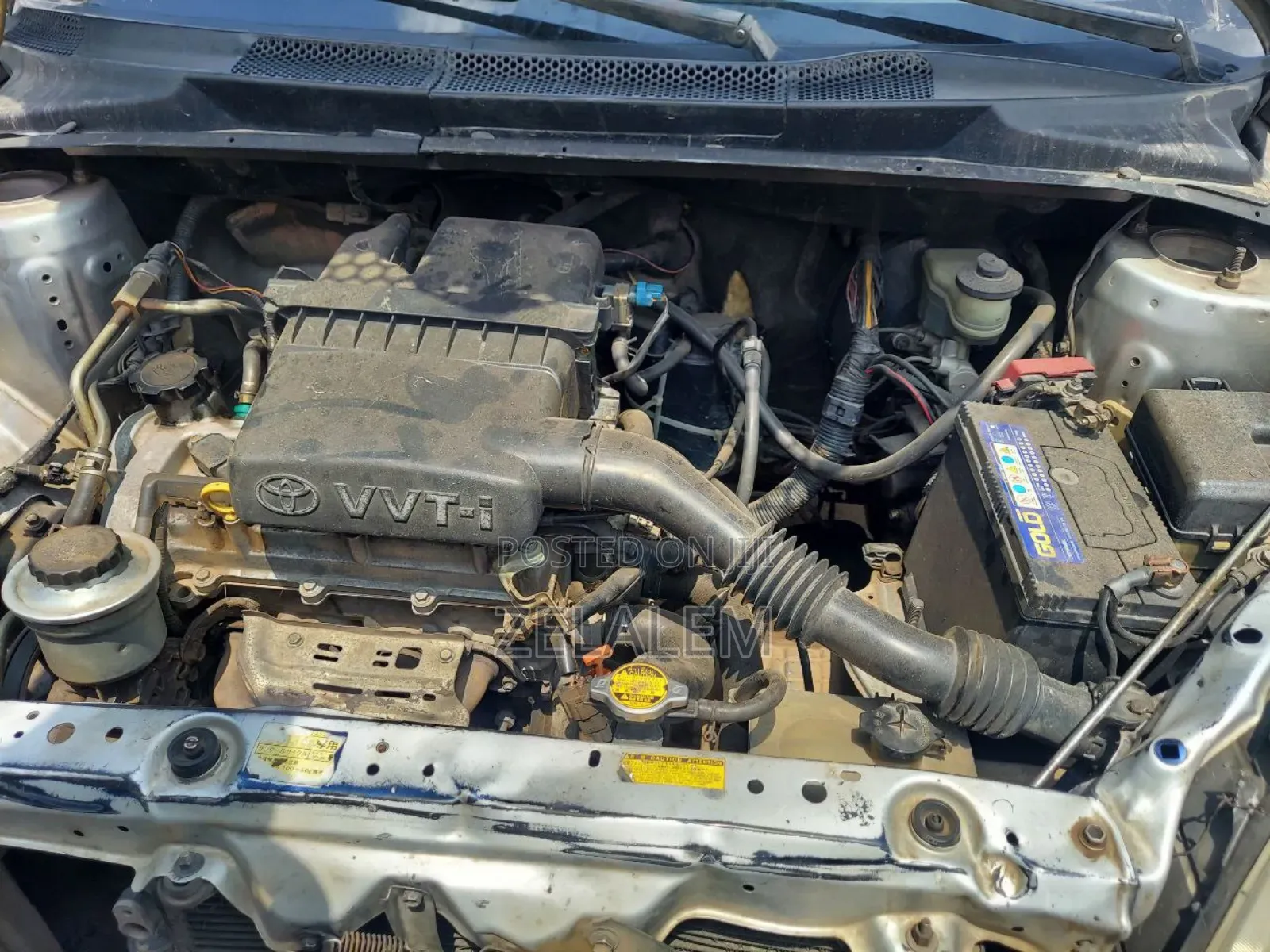 Toyota Vitz 2002 White