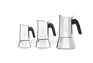 Photo - Bialetti Venus Moka Pot
Made in Italy 4/6/10 Cups