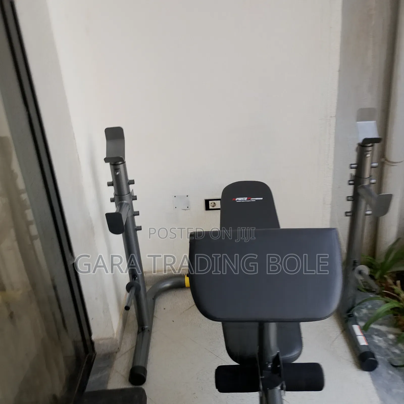 Bench High Quality Brand