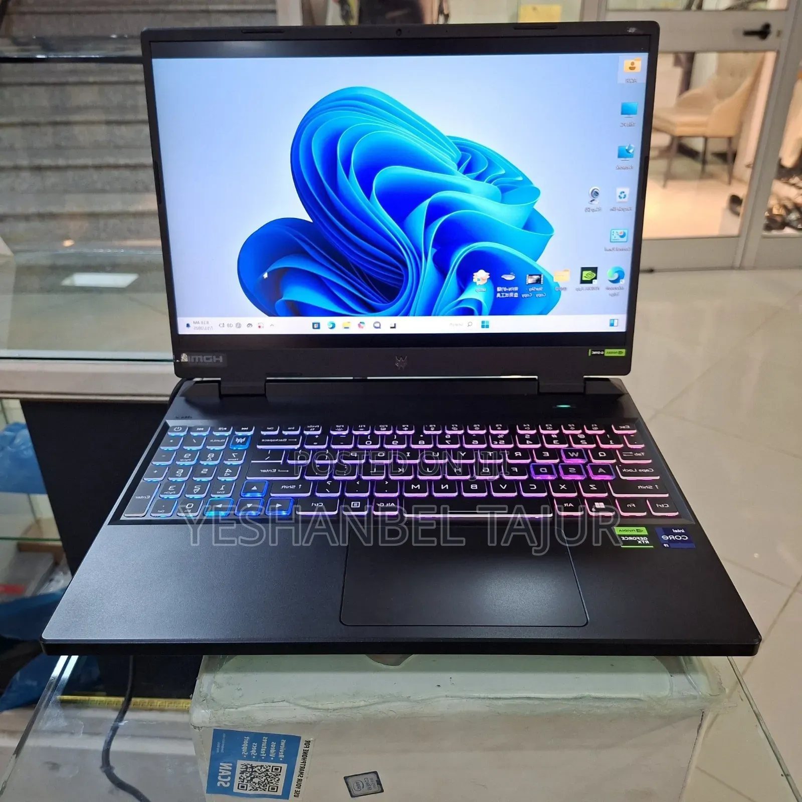 New Laptop Acer Predator Helios 300 16GB Intel Core i9 SSD 1T