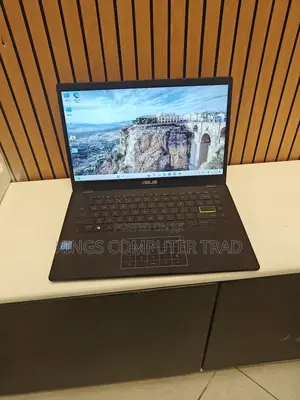 Laptop Asus Vivobook E200HA 4GB Intel Pentium SSD 128GB