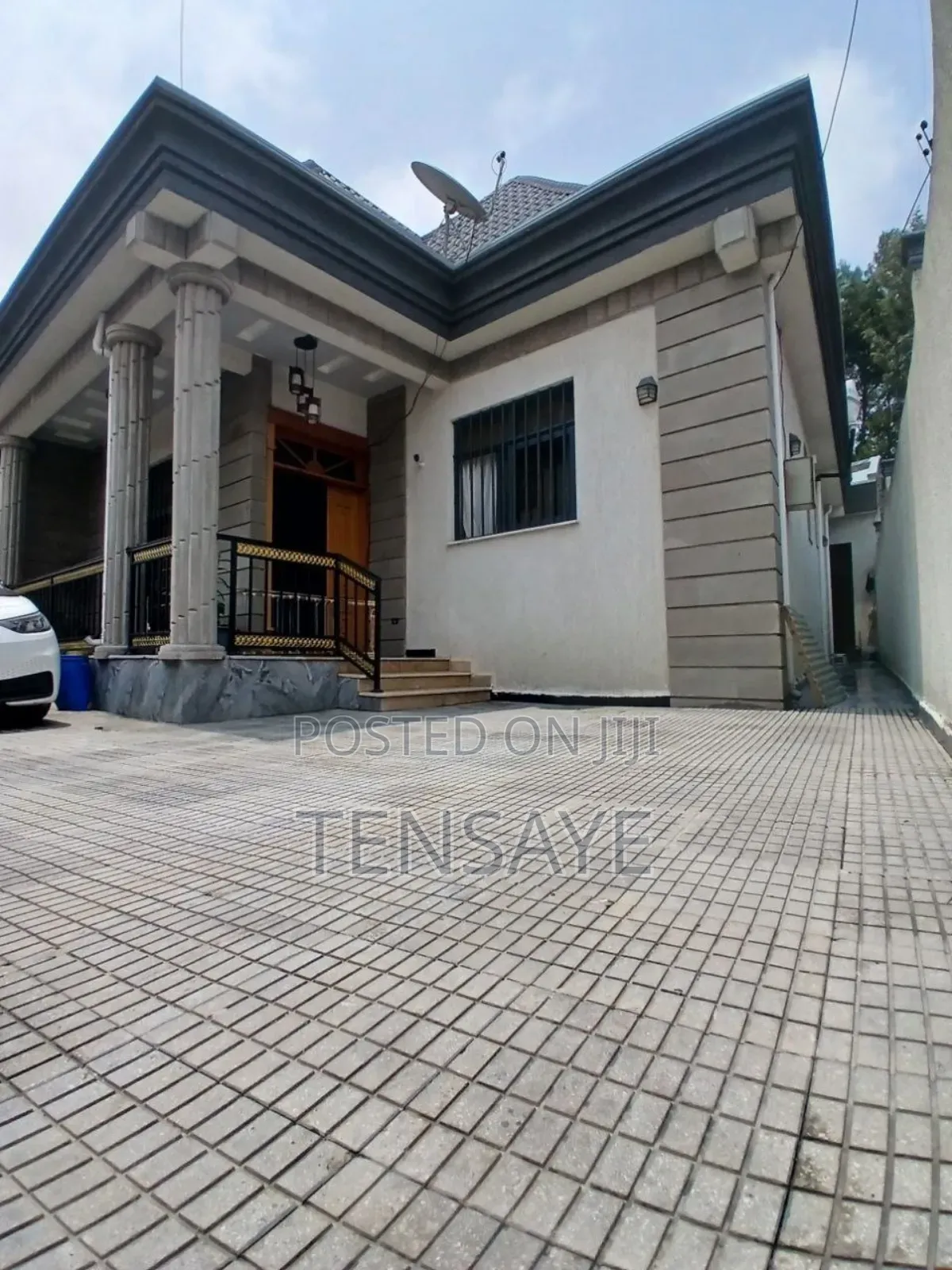 2bdrm House in Yeka for sale