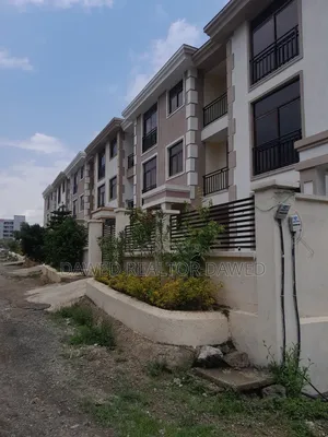 3bdrm Apartment in Metro, Bole for sale