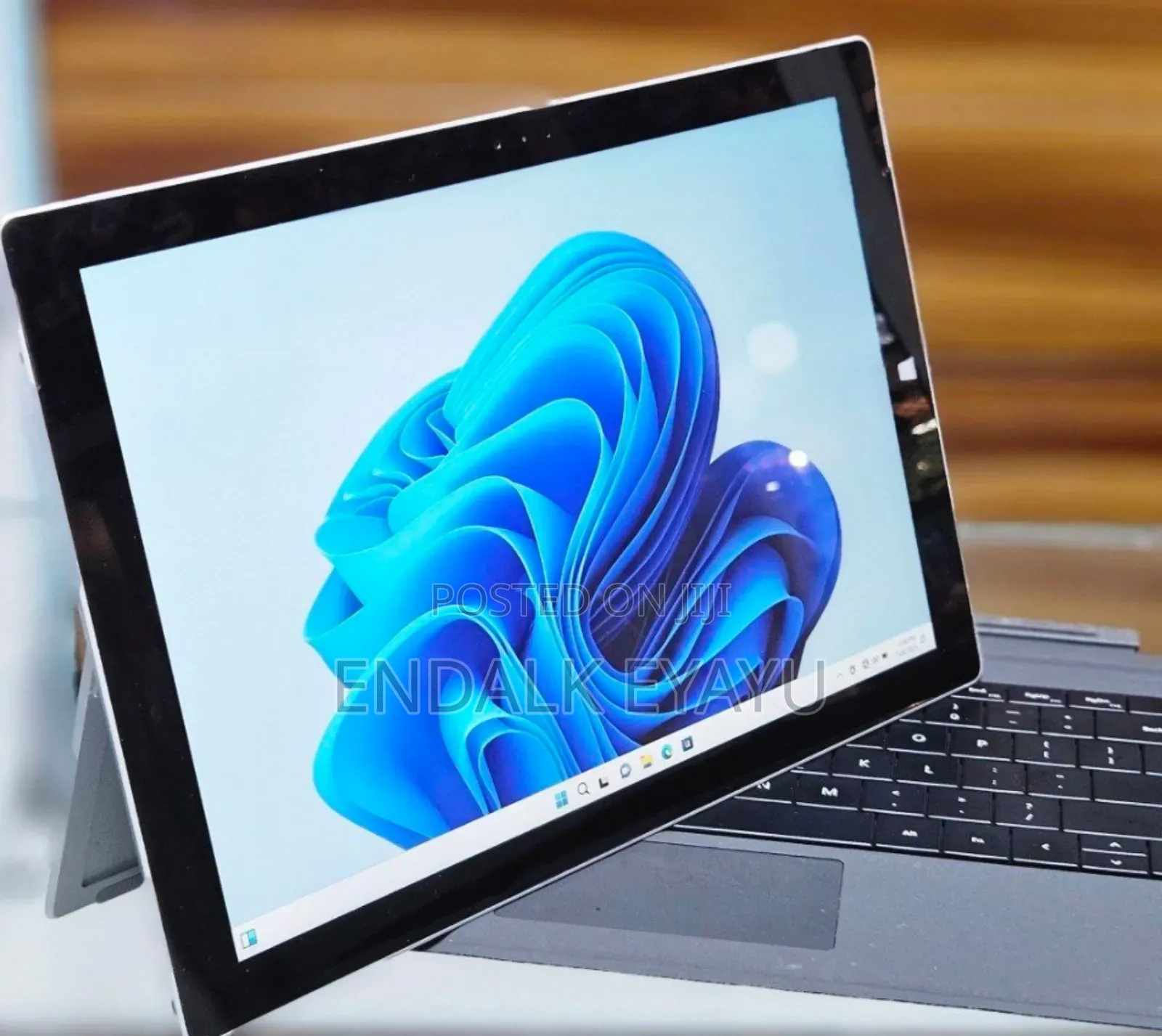 New Laptop Microsoft Surface Pro 3 8GB Intel Core I5 SSD 256GB