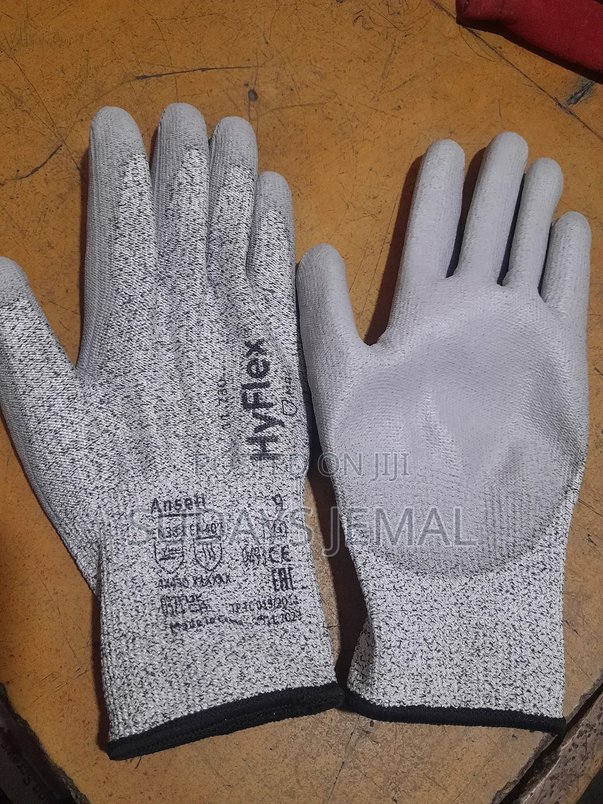 Hyflex Brand Glove