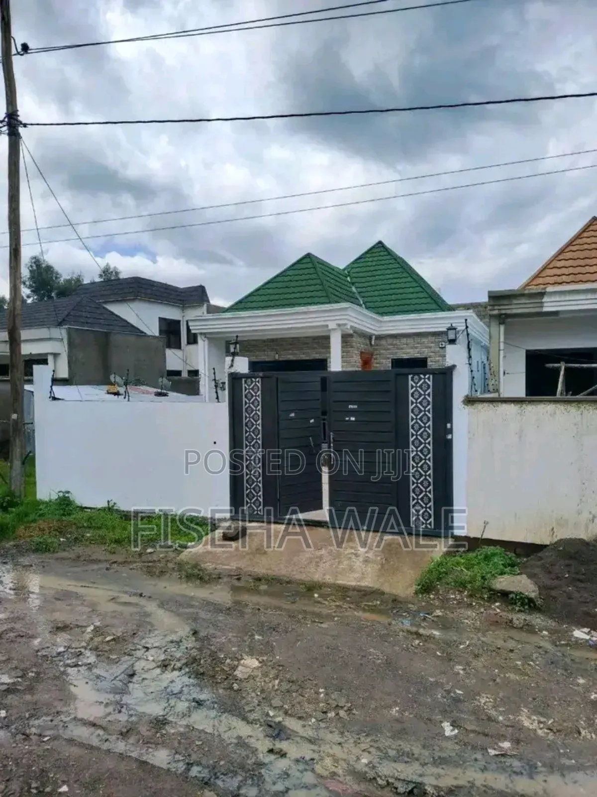 4bdrm Villa in አያት, Yeka for sale