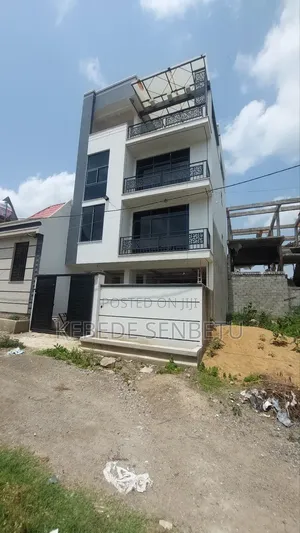 7bdrm House in Oromia, East Shewa for sale