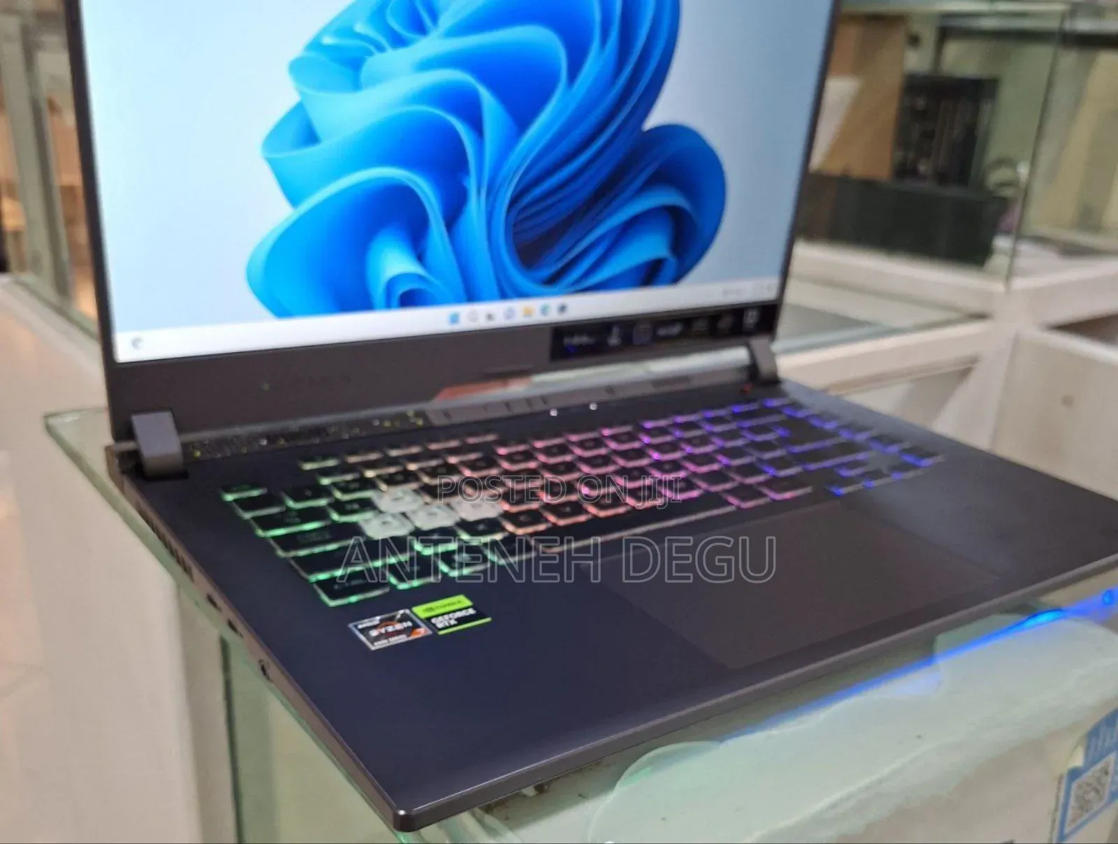 New Laptop Asus ROG Strix G15 16GB AMD Ryzen 7 SSD 1T