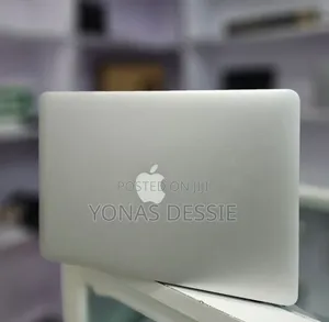 Photo - New Laptop Apple MacBook Air 2017 8GB Intel Core I5 SSD 128GB