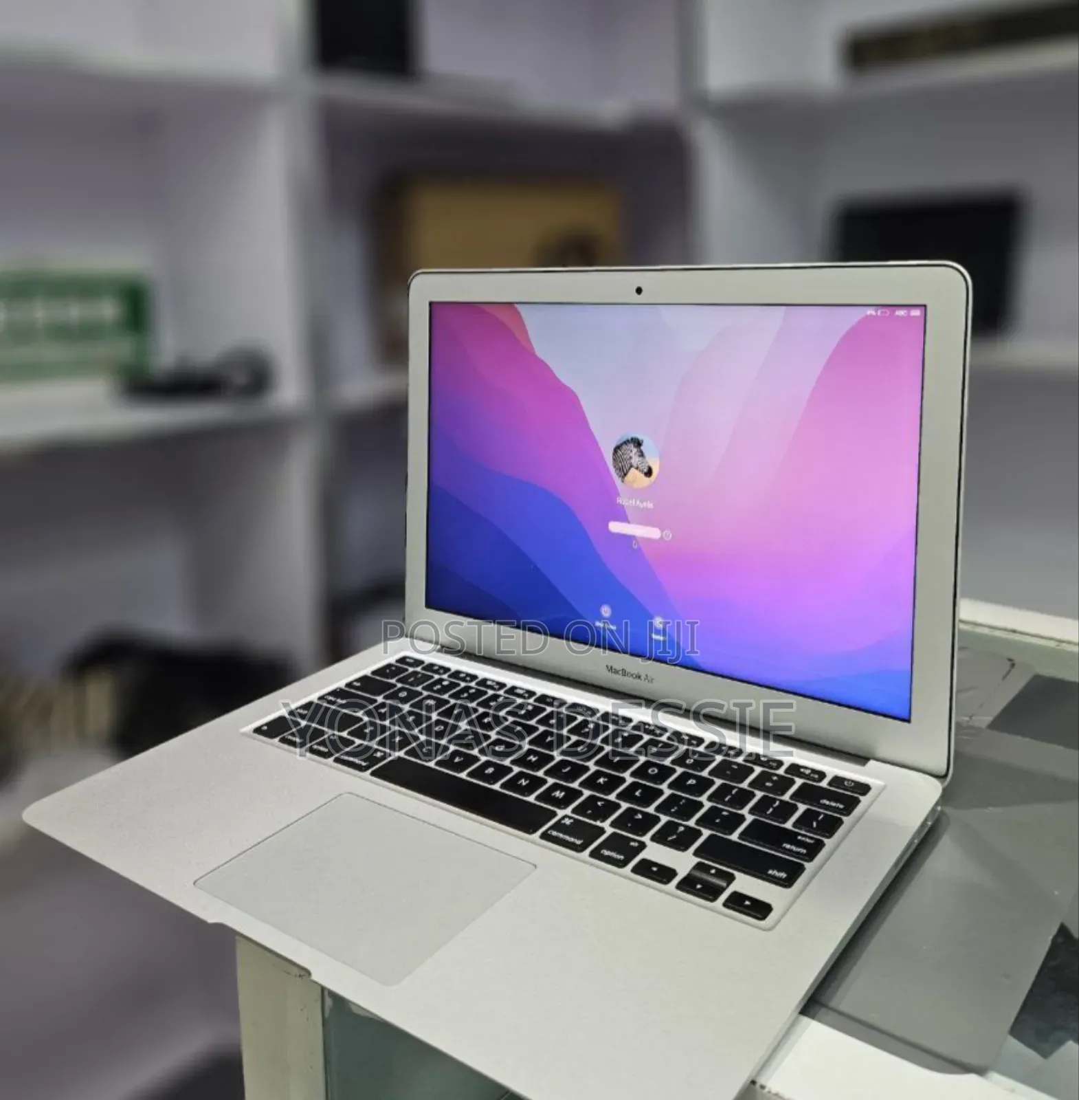 New Laptop Apple MacBook Air 2017 8GB Intel Core I5 SSD 128GB