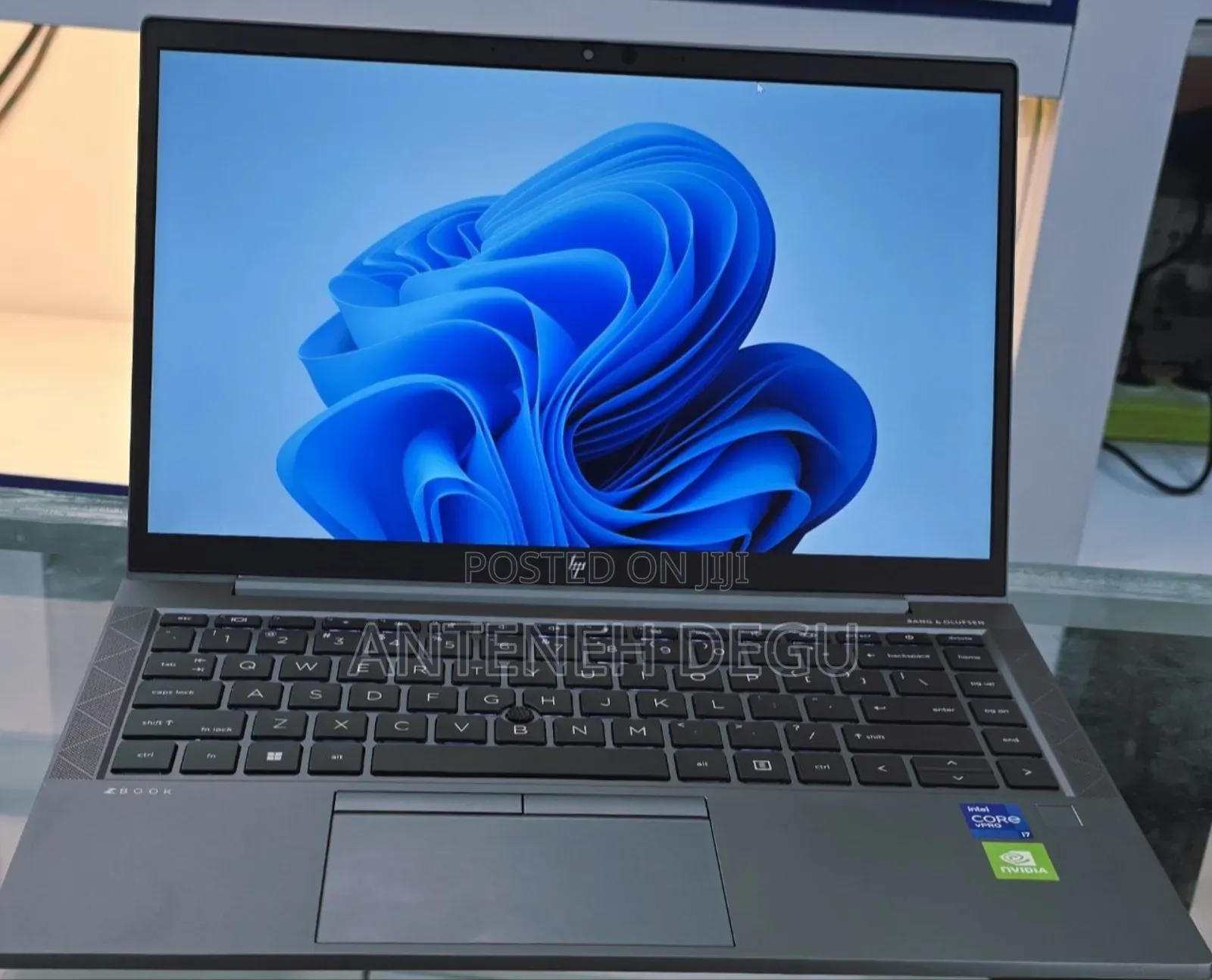 New Laptop HP ZBook 14 16GB Intel Core I7 SSD 512GB