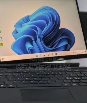 Photo - New Laptop Apple MacBook Pro 2019 16GB Intel Core I5 SSD 256GB