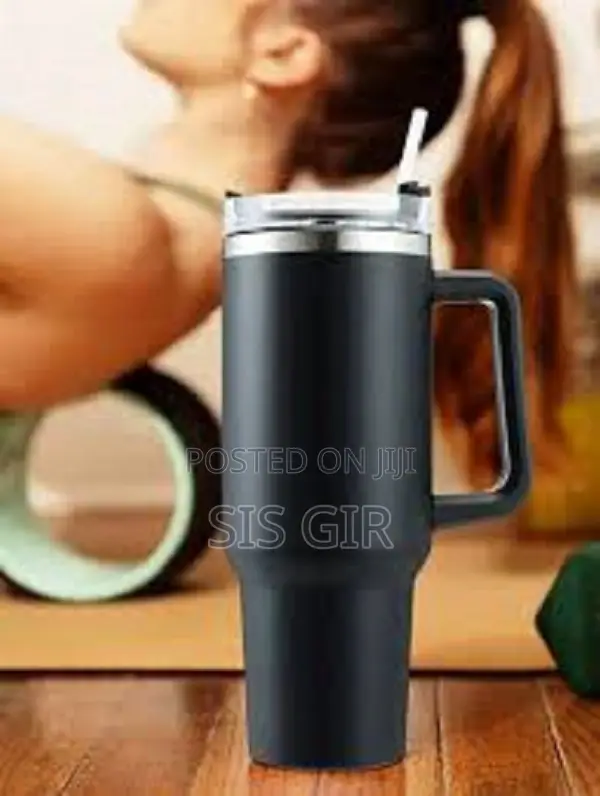 Stanley Cup 40oz With Straw