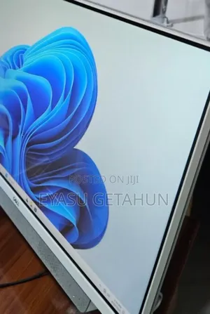 New Laptop Dell Inspiron 15 12GB Intel Core I7 SSD 512GB