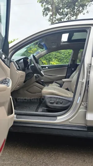 Hyundai Tucson 2020 Gold