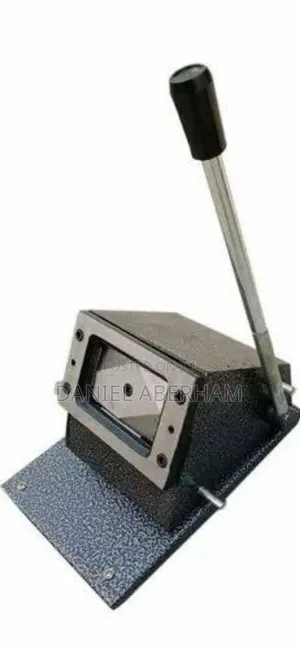 Photo - Id Cutter Aalmost New