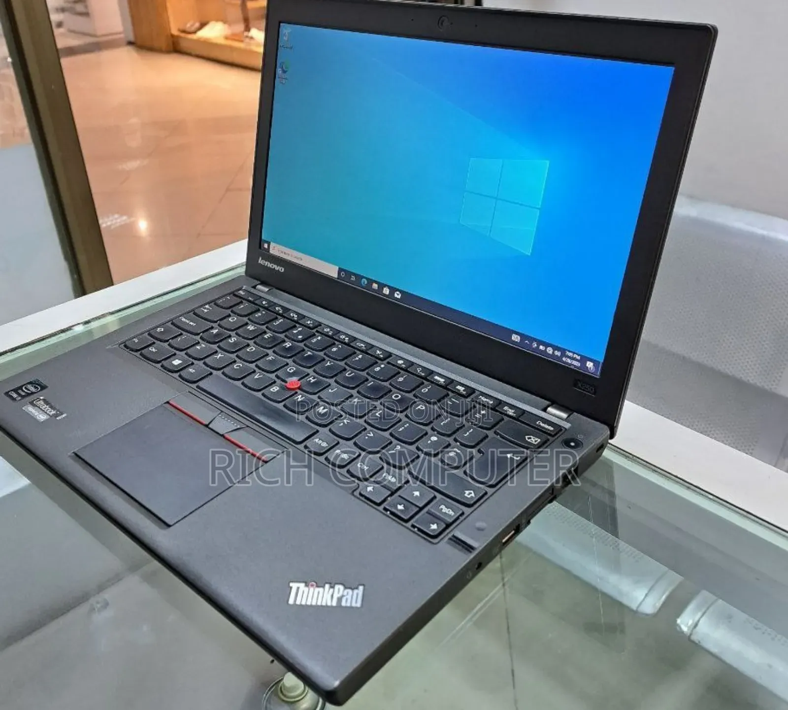 New Laptop Lenovo ThinkPad X250 4GB Intel Core I5 SSD 256GB