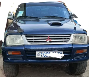 Photo - Mitsubishi L200 1996 Blue