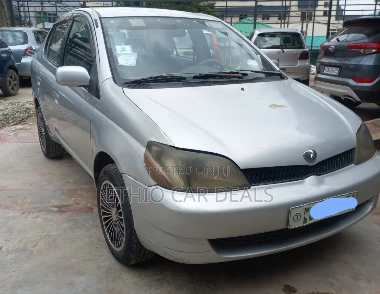 Toyota Platz 2002 Silver