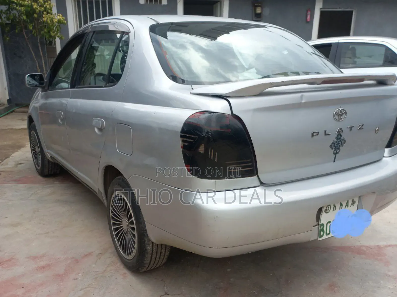 Toyota Platz 2002 Silver