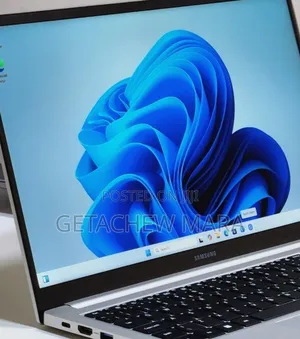 Photo - New Laptop HP Pavilion 15 8GB Intel Core I5 SSD 512GB