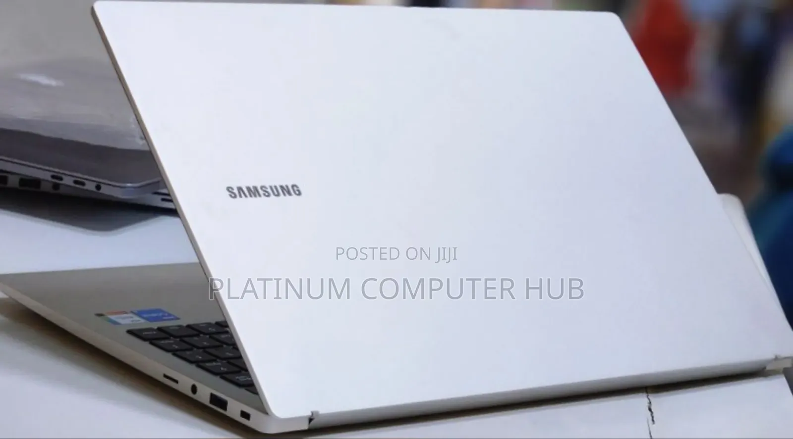 New Laptop Samsung 8GB Intel Core I5 SSD 512GB