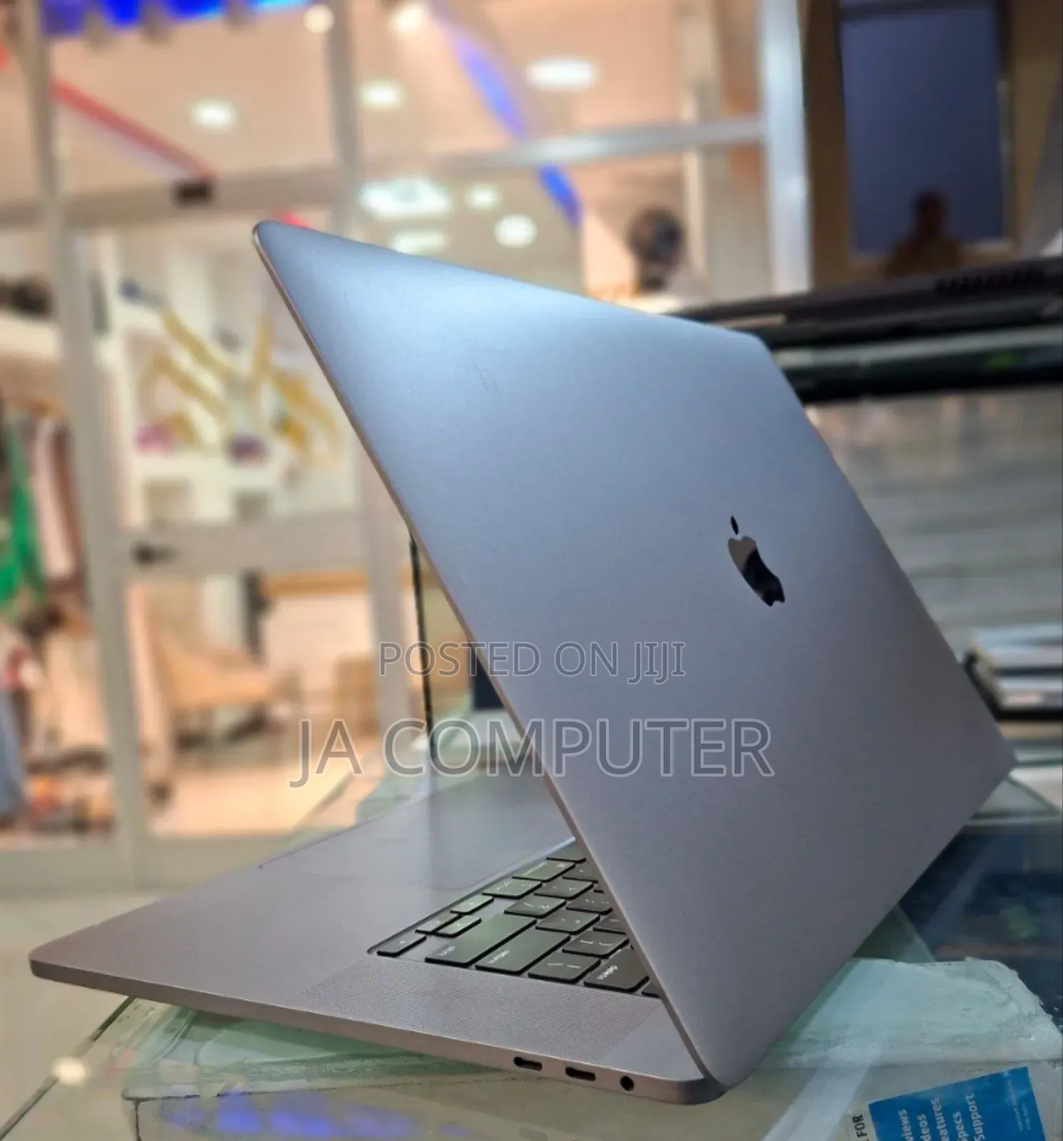 New Laptop Apple MacBook Pro 2019 32GB Intel Core I9 SSD 1T