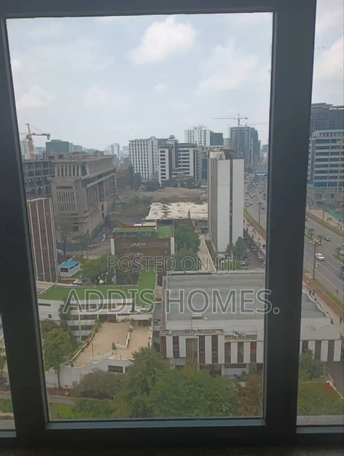 Furnished 4bdrm Apartment in Bole for rent